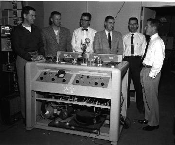 Photo of design group with VR-1000